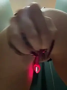 Wet__Bunny webcam