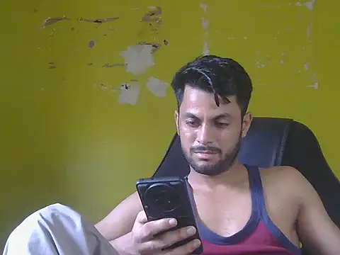 Stubborndesiboy webcam