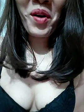 Singlemom69xx webcam