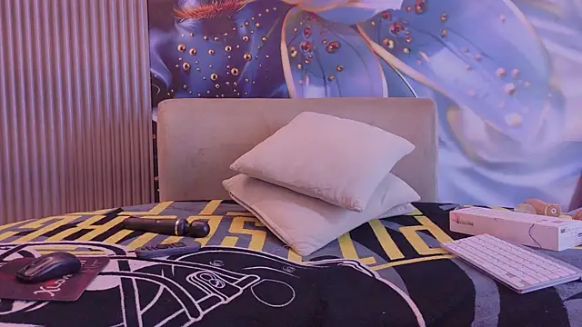 bella_moonlight_cr live webcam