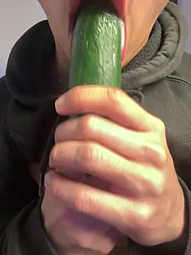 lian_fooxx (M twink) - SPIT YOUR HARD DICK 💦