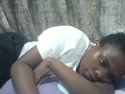 tina_2030 webcam
