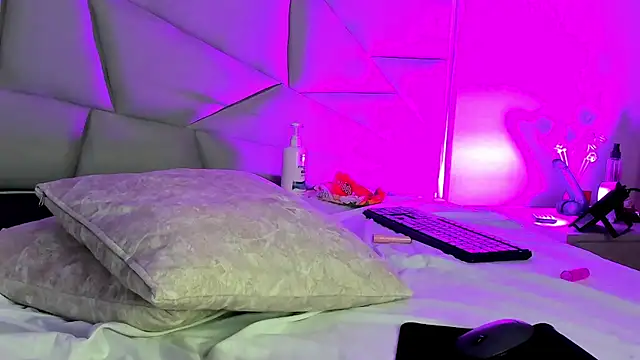 dirty videochat Maddy 18