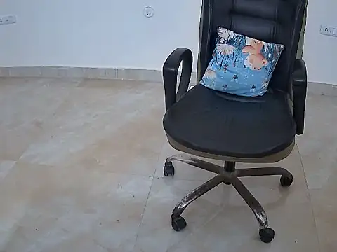 DivaLuv webcam
