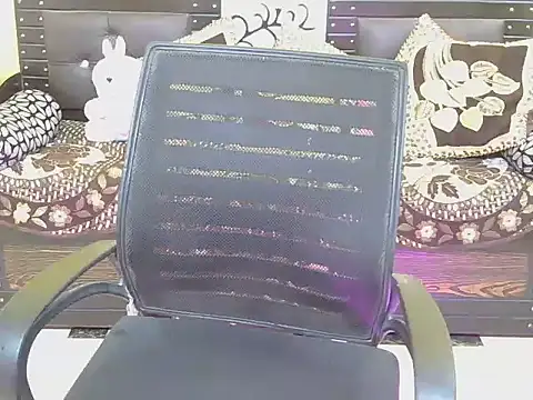 cute-zaraa webcam