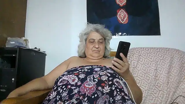 ExquisiteMature webcam