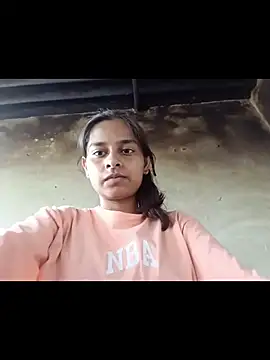 Queen_Simran webcam