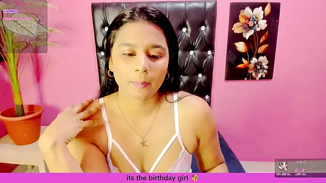 INDIANFLAME live cam on StripChat
