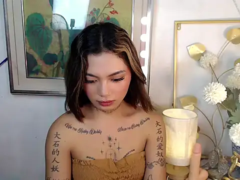 JasmineHiller live cam on StripChat