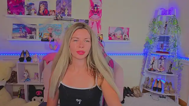 Real_Tini webcam