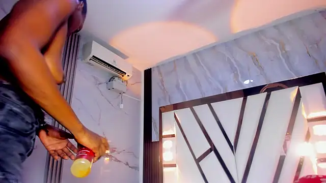 ebony_valentina webcam