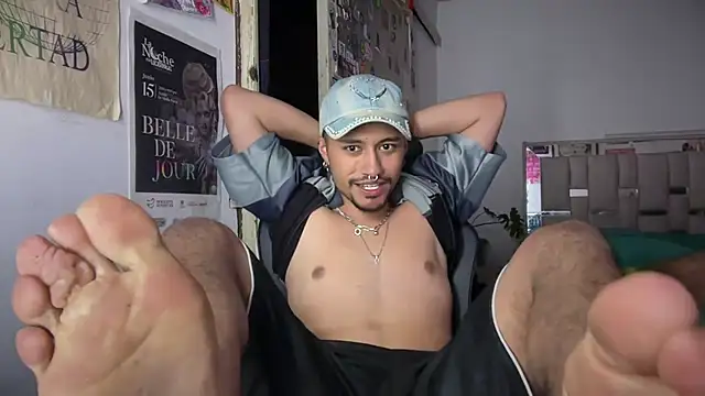 playfulboys_ live cam on StripChat