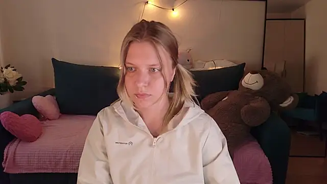 Viki_Charm webcam