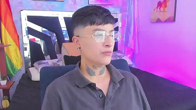 abby_thompson____ webcam