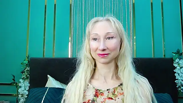 KissDreamm webcam