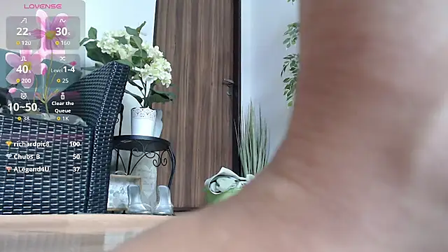 Squirtmania live webcam show