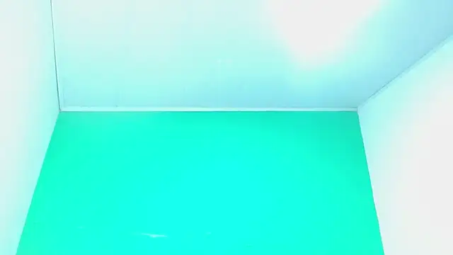 avaleri_cherry live webcam show