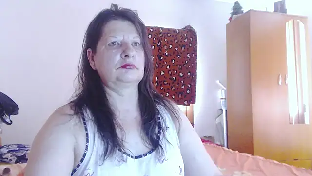 ExtasyMature live cam on StripChat