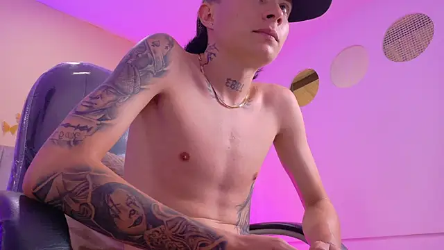 Nascary_Fox webcam