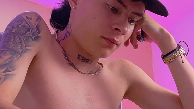 Nascary_Fox webcam