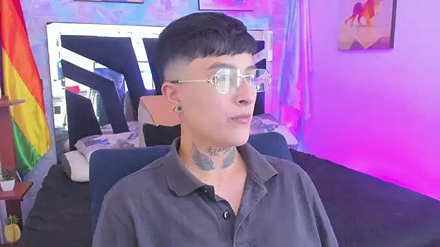 abby_thompson____ webcam
