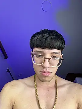 ArthurDavies21_ webcam