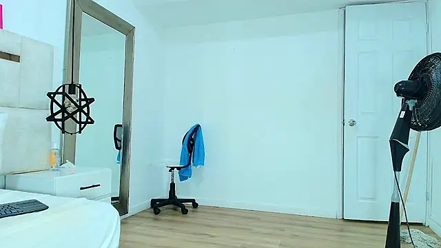 Sara_BigAss- webcam