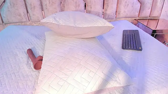 chica_nocturna25 webcam