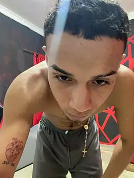 friends_lust_latin webcam