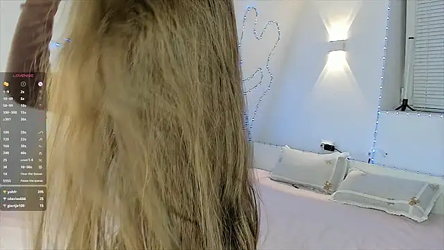 Raevella webcam
