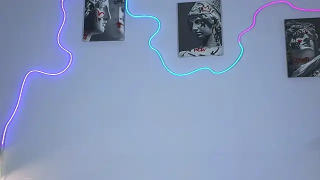 minty_bite live cam on StripChat