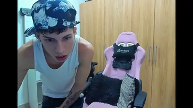 Pride_couple webcam