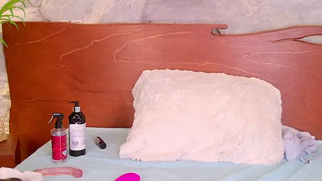 abril_collinz webcam