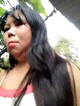 lusy-00 live cam on StripChat