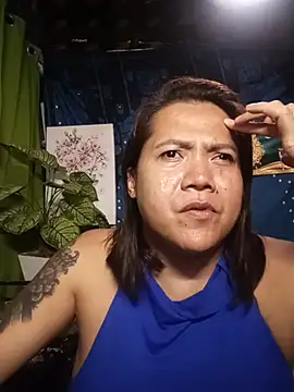 TabooSHOWgirl18 webcam