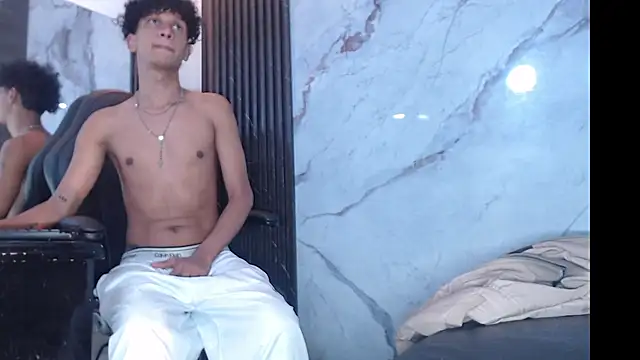 blakesttone (M twink) - Show naked +oil💎