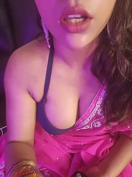 callmeshreya live cam on StripChat