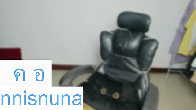 nunanunanuna live cam on StripChat