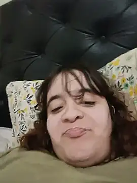 Bombon_ok live cam on StripChat