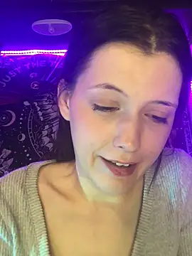 lilactease (F teen) - 💕lets chill and vibe+last tip vid 4 u💕