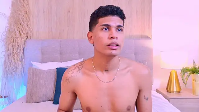 RoseAndDominic webcam