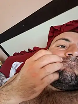 StrictBobby live cam on StripChat