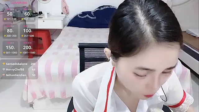 miaomiao-99 live cam on StripChat