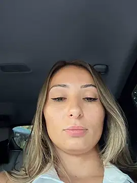 Wonder_Kari live cam on StripChat