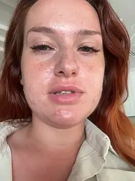 LisaElfy webcam