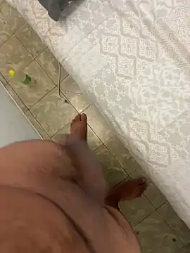 darlinb865 live cam on StripChat