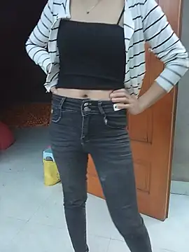 aiai220 live cam on StripChat