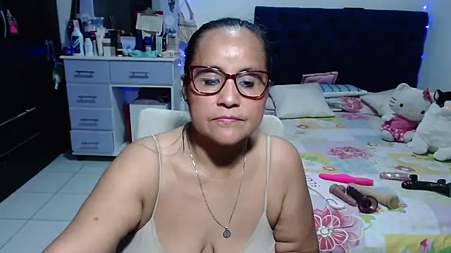 pervert_mommy_ live cam on StripChat