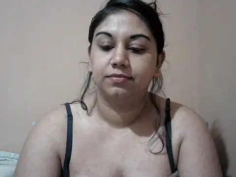bellachow10 webcam