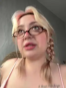 KellyMoors live webcam show